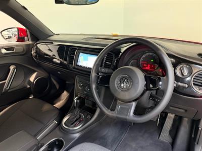 2017 Volkswagen Beetle - Thumbnail