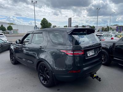 2018 Land Rover Discovery - Thumbnail