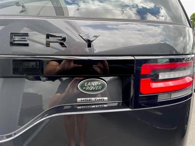 2018 Land Rover Discovery - Thumbnail