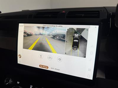 2021 Land Rover Defender - Thumbnail