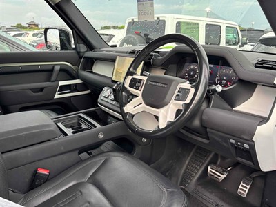 2021 Land Rover Defender - Thumbnail