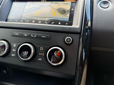 2018 Land Rover Discovery - Thumbnail