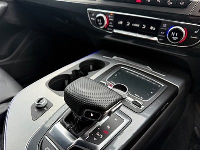 2017 Audi Q7 - Thumbnail