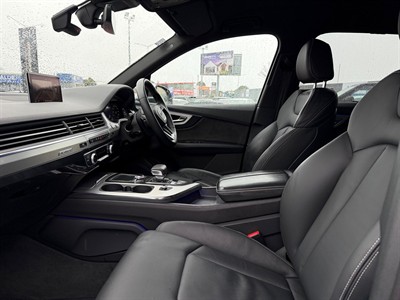 2017 Audi Q7 - Thumbnail