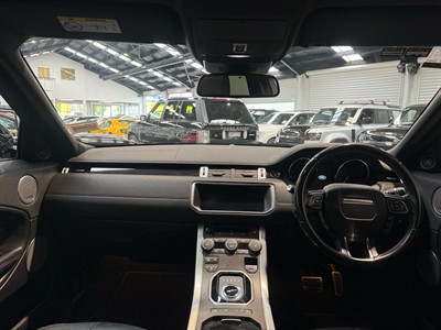2017 Land Rover Range Rover - Thumbnail