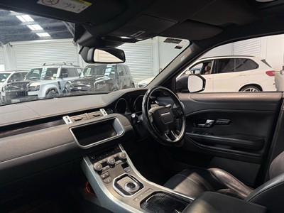 2017 Land Rover Range Rover - Thumbnail
