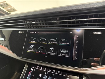 2021 Audi SQ7 - Thumbnail