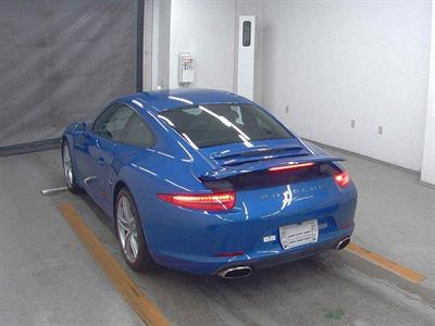 2015 Porsche 911 - Thumbnail