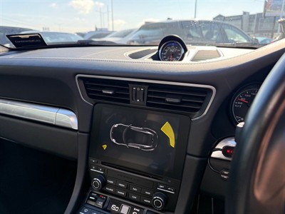 2017 Porsche 911 - Thumbnail