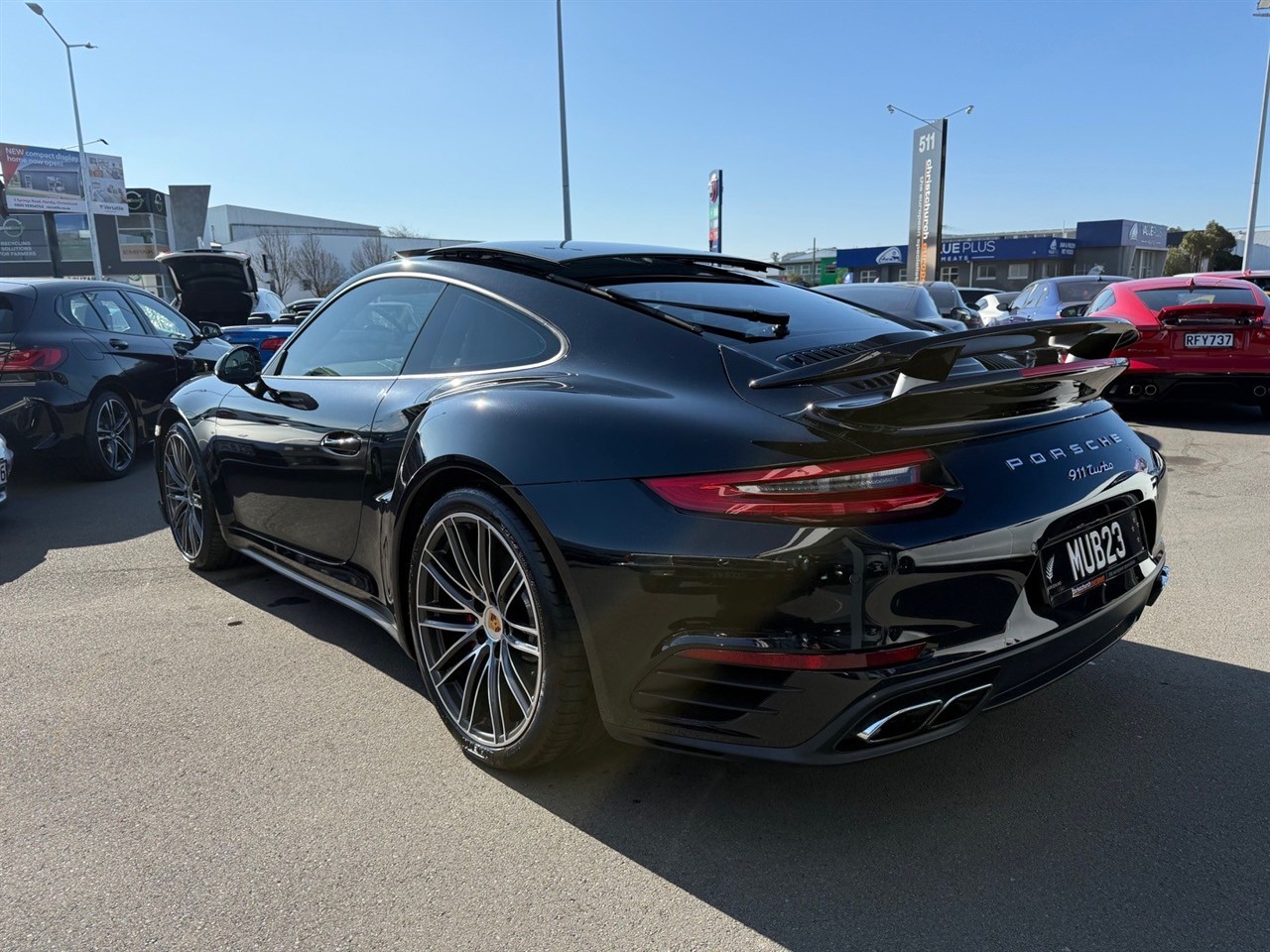 2017 Porsche 911
