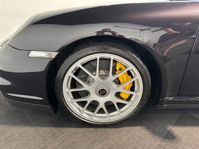 2011 Porsche 911 - Thumbnail