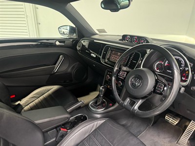 2014 Volkswagen Beetle - Thumbnail