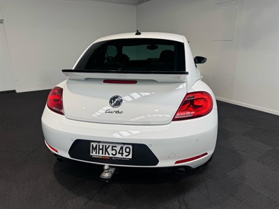 2014 Volkswagen Beetle - Thumbnail