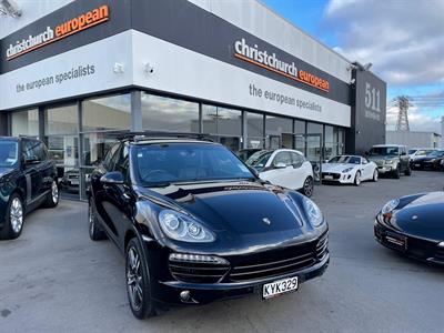 2011 Porsche Cayenne - Thumbnail