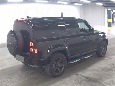 2023 Land Rover Defender - Thumbnail