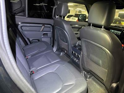 2023 Land Rover Defender - Thumbnail