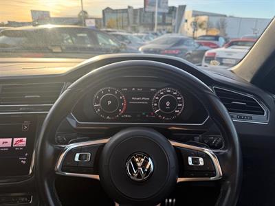 2018 Volkswagen Tiguan - Thumbnail
