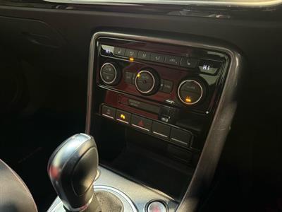 2019 Volkswagen Beetle - Thumbnail