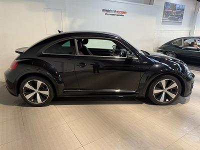2019 Volkswagen Beetle - Thumbnail