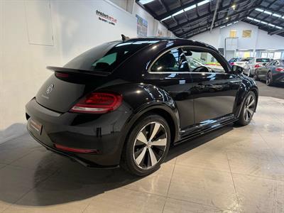 2019 Volkswagen Beetle - Thumbnail