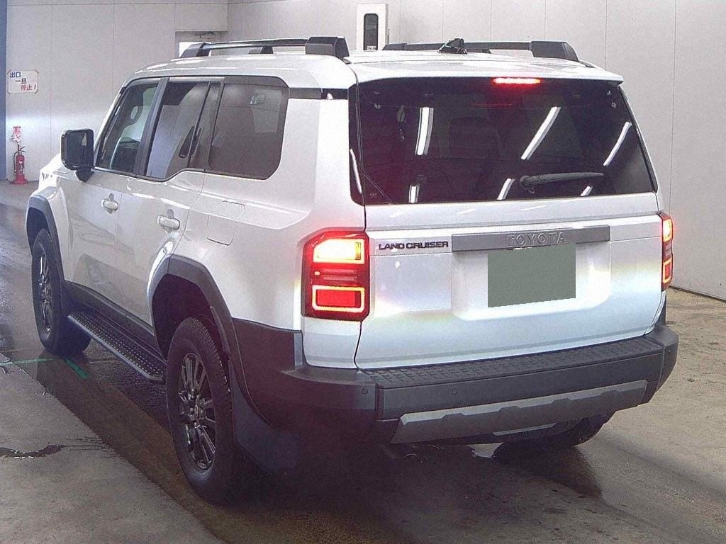 2025 Toyota Land Cruiser Prado