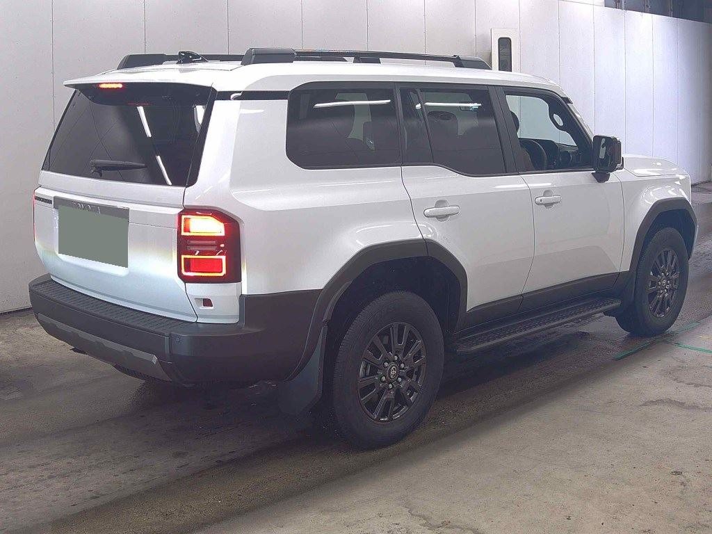 2025 Toyota Land Cruiser Prado