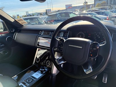2018 Land Rover Range Rover Vogue - Thumbnail