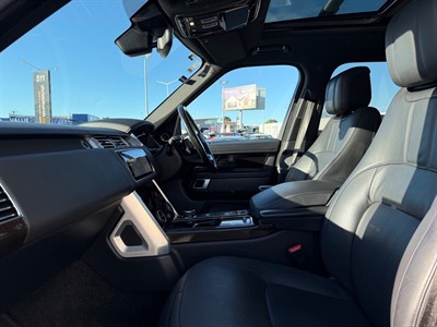 2018 Land Rover Range Rover Vogue - Thumbnail