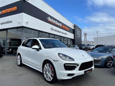 2013 Porsche Cayenne - Thumbnail