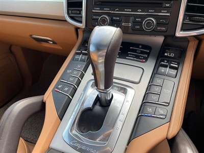 2013 Porsche Cayenne - Thumbnail