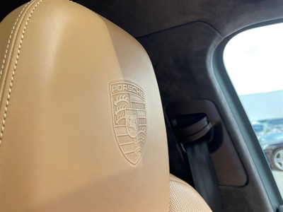 2013 Porsche Cayenne - Thumbnail