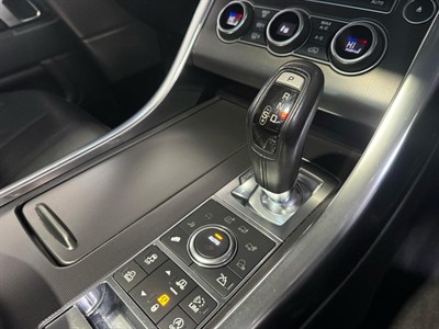 2017 Land Rover Range Rover - Thumbnail