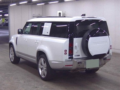 2022 Land Rover Defender - Thumbnail