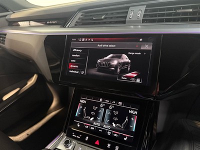 2024 Audi Q8 - Thumbnail