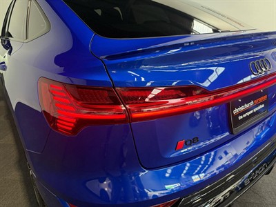 2024 Audi Q8 - Thumbnail