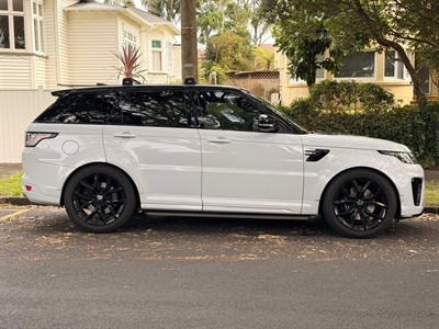 2020 Land Rover Range Rover - Thumbnail