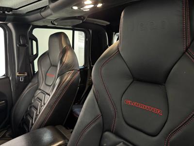 2022 Jeep Gladiator - Thumbnail