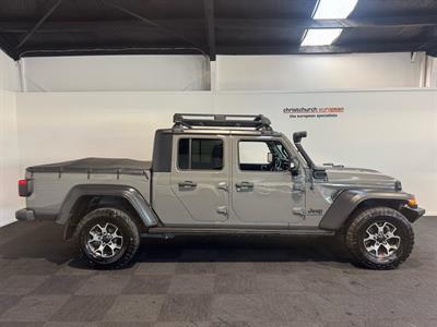 2022 Jeep Gladiator - Thumbnail