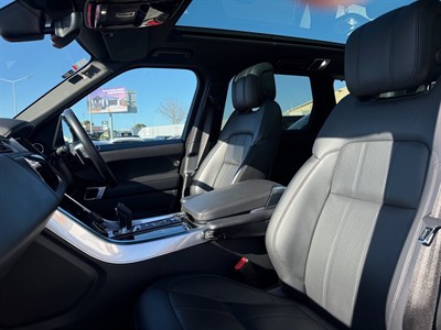 2020 Land Rover Range Rover - Thumbnail
