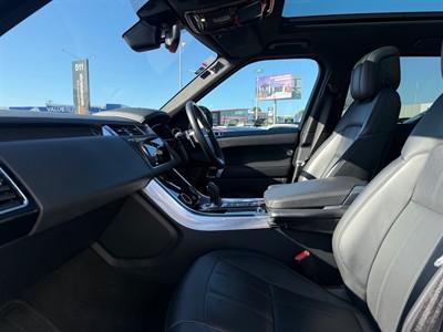 2020 Land Rover Range Rover - Thumbnail