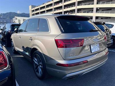 2017 Audi Q7 - Thumbnail