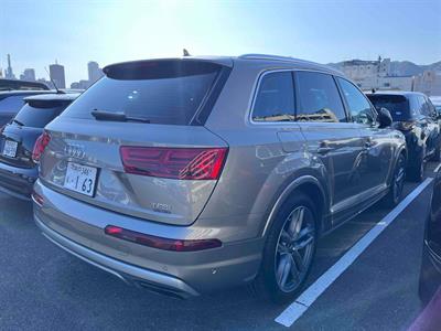 2017 Audi Q7 - Thumbnail