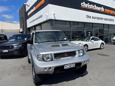 1997 Mitsubishi Pajero - Thumbnail