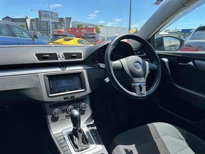 2013 Volkswagen Passat - Thumbnail