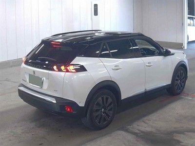 2023 Peugeot e-2008 - Thumbnail