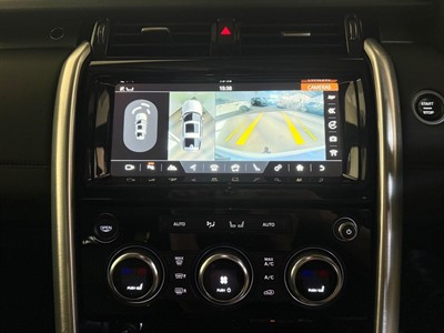 2017 Land Rover Discovery - Thumbnail