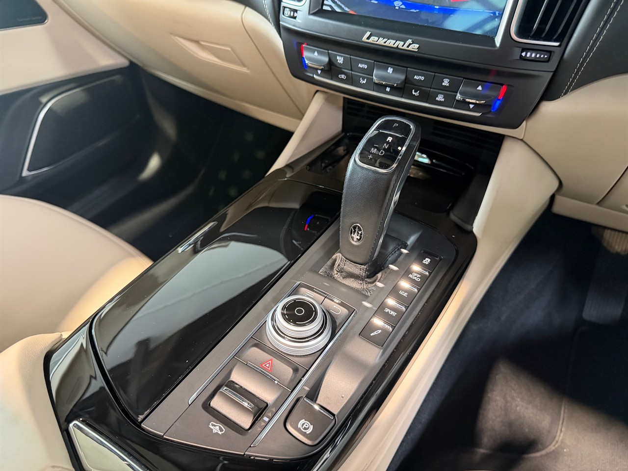 2020 Maserati Levante