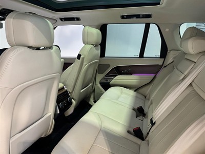 2022 Land Rover Range Rover - Thumbnail