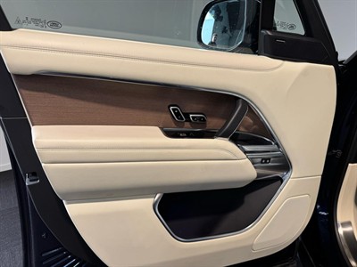 2022 Land Rover Range Rover - Thumbnail