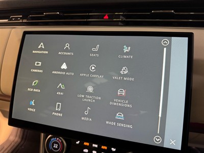 2022 Land Rover Range Rover - Thumbnail